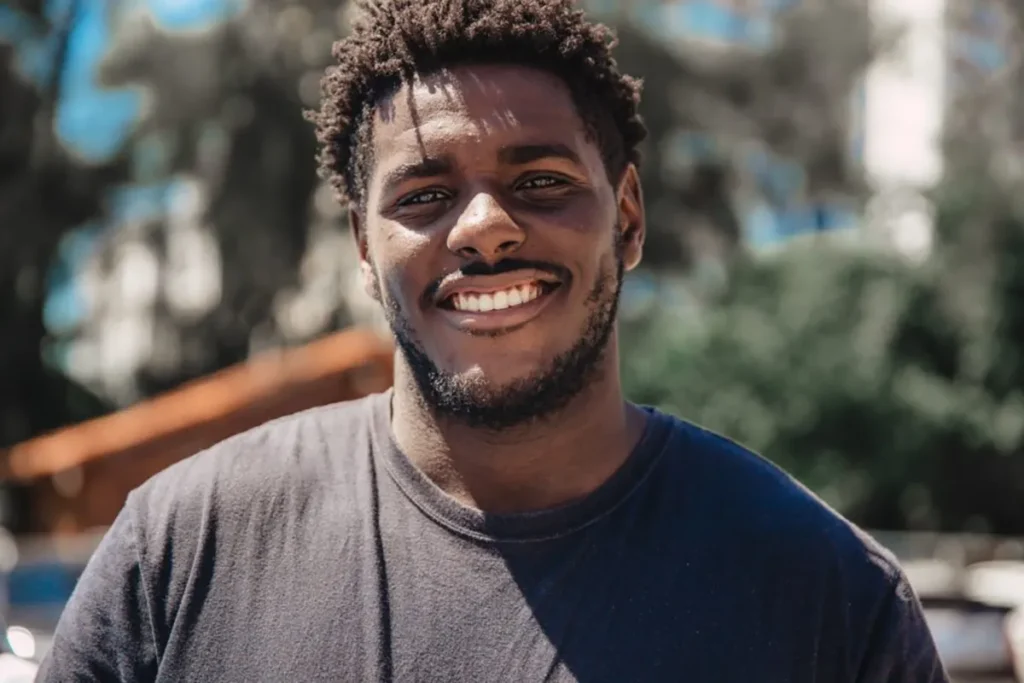 Smiling part-time worker in Fort Lauderdale.