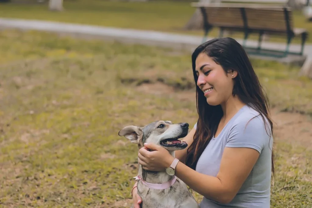 Papa offering pet care as part of her gig job.